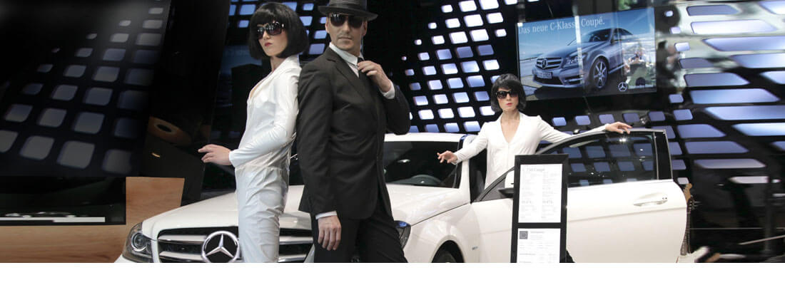 Living Dolls präsentieren in Berlin die neue Mercedes A-Klasse